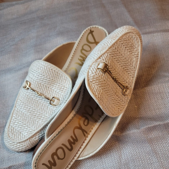 Sam Edelman Cream Woven Mules with Gold Accent - Picture 3 of 3